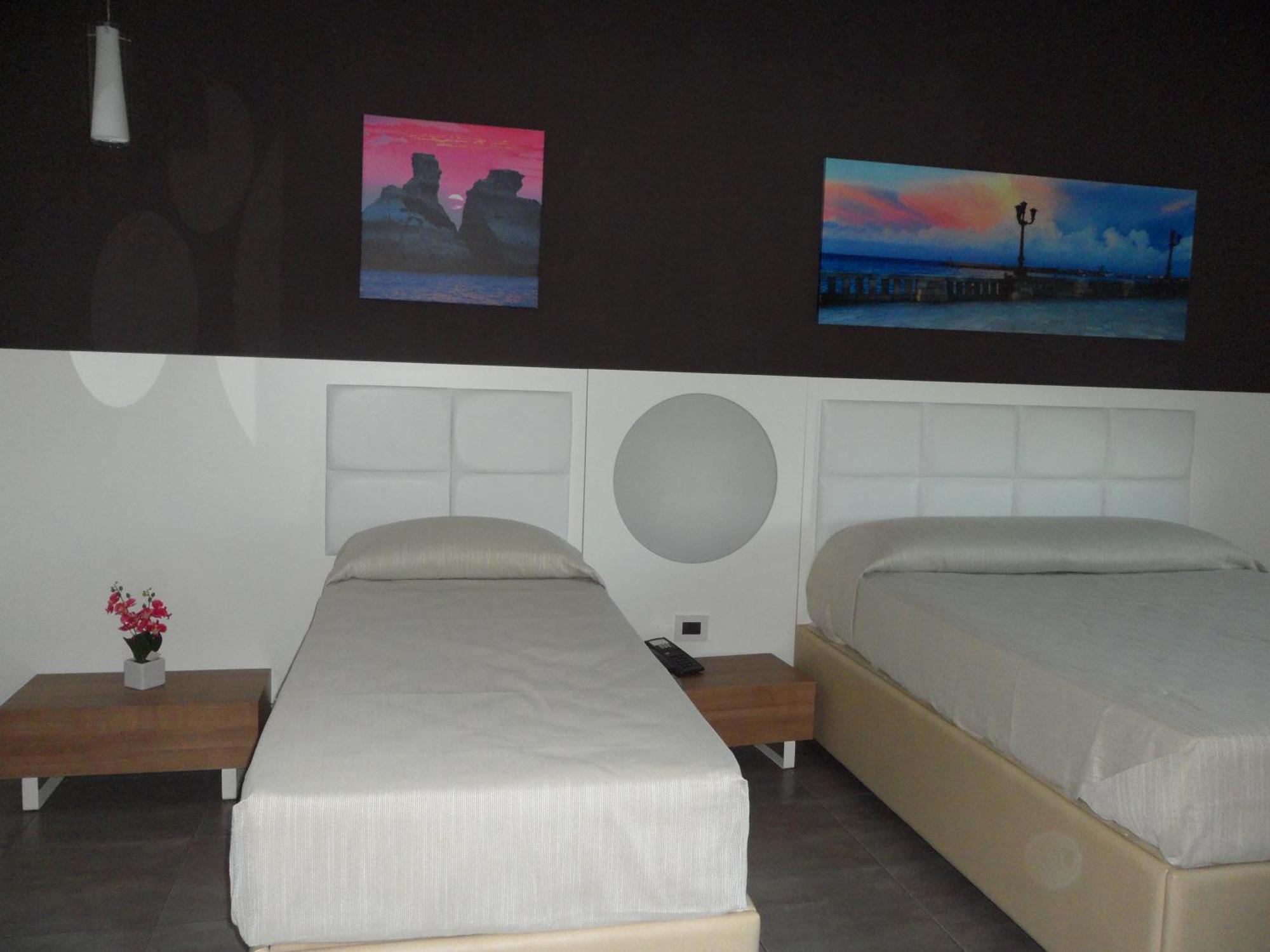Motel S.16 ムーロ・レッチェーゼ 部屋 写真